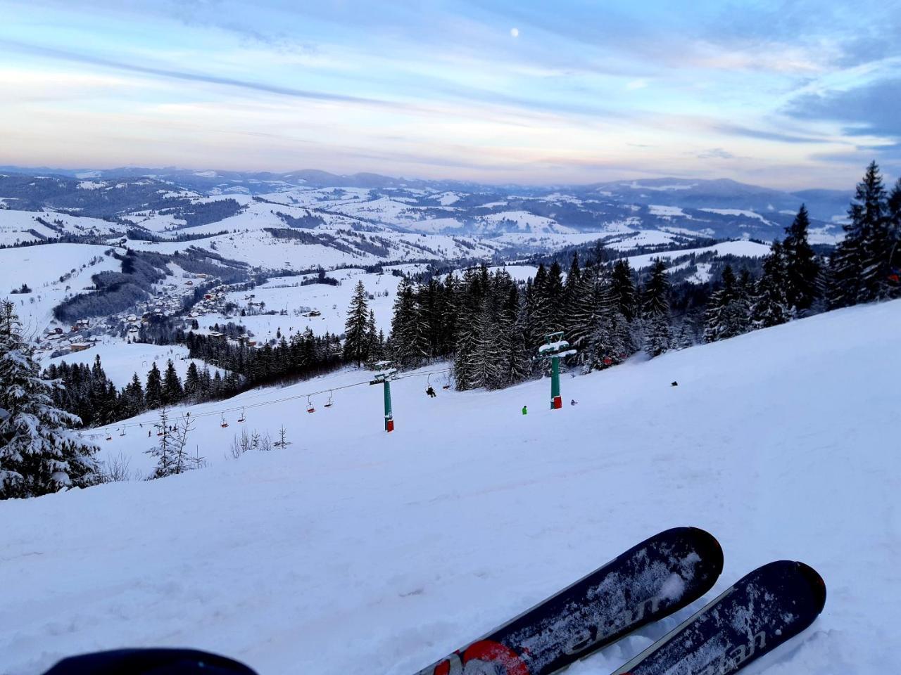 Gostynna Rodyna Hotel Izki Buitenkant foto